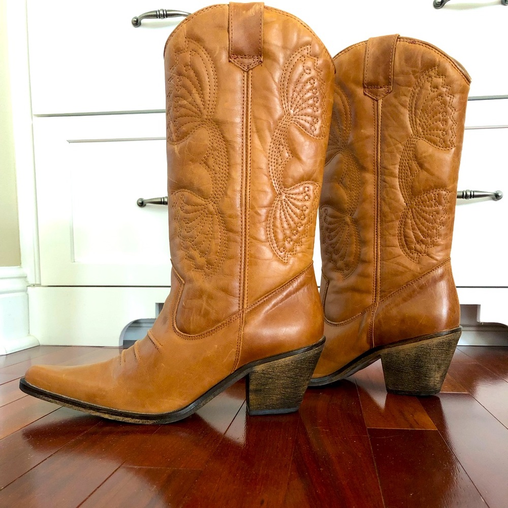 Aldo western style leather boots.